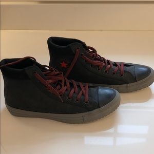 Converse all star all terrain boot/sneaker